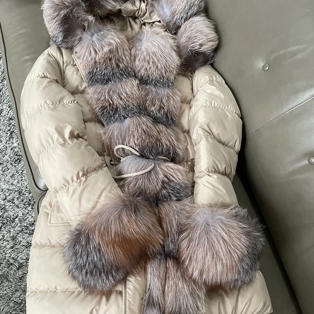 Coat with real fur